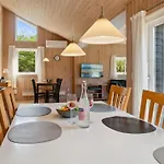 Edna - 500m From The Sea By Interhome *