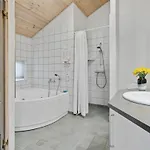 Feriehus Edna - 500m From The Sea By Interhome