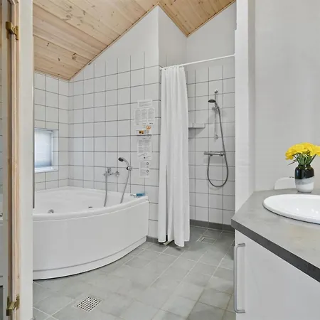 Feriehus Edna - 500m From The Sea By Interhome