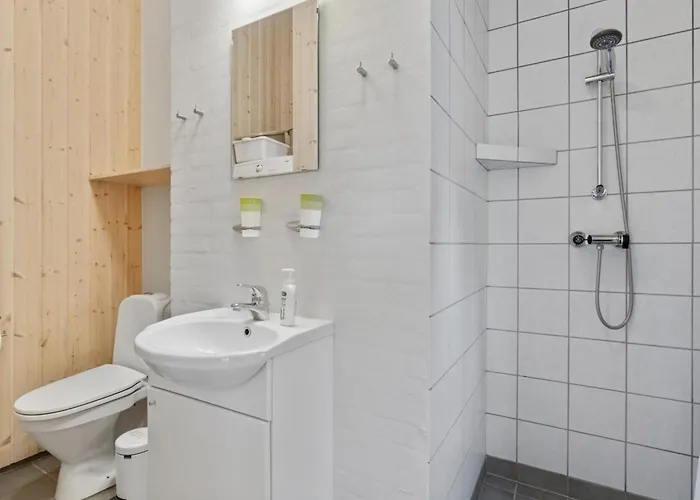 Сasa de vacaciones Edna - 500m From The Sea By Interhome Vester Somarken