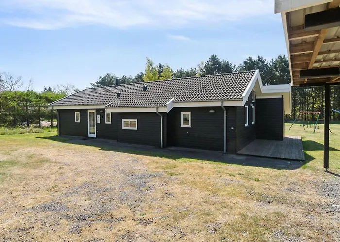 Holiday home Edna - 500m From The Sea By Interhome